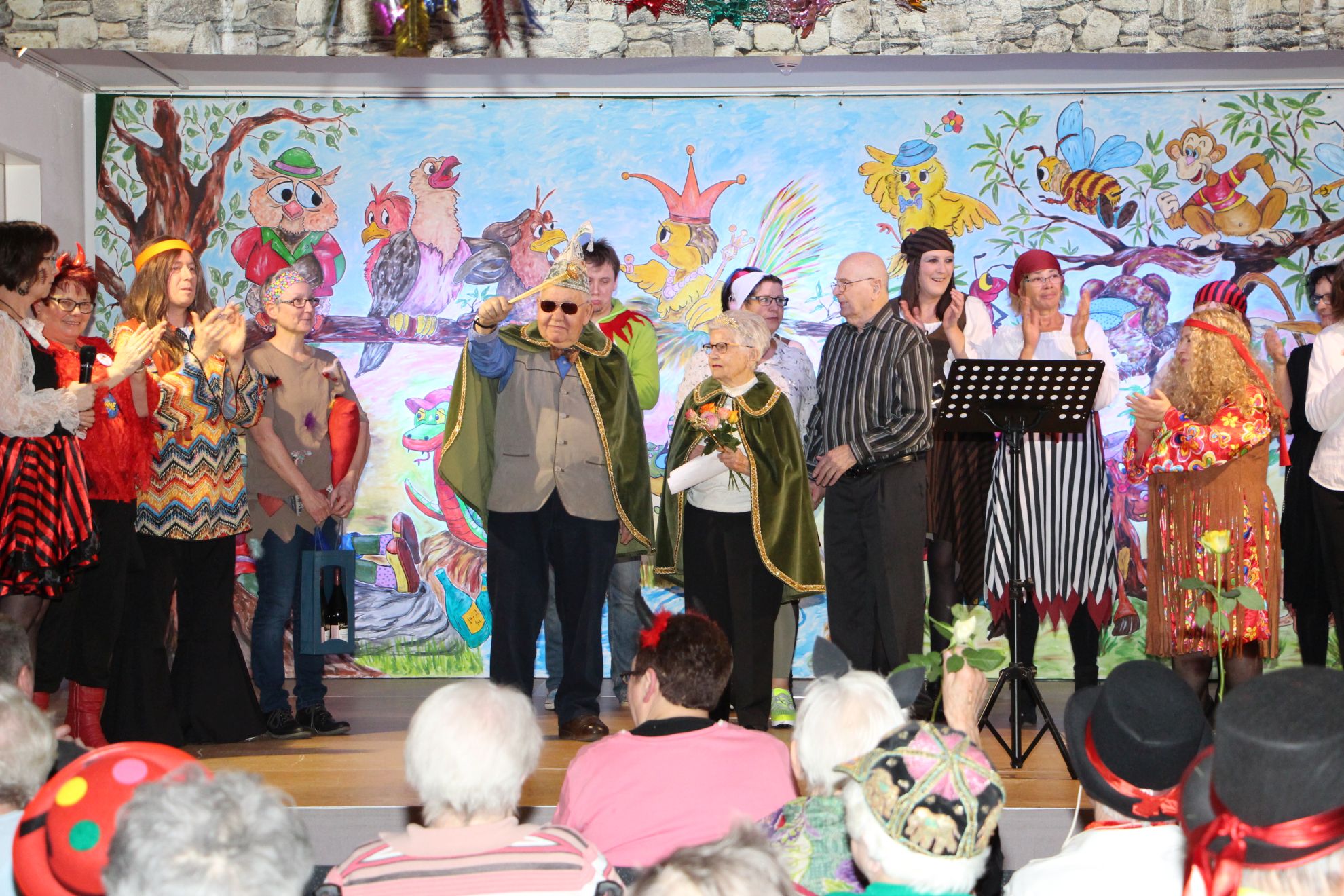 Hausprinzenpaar mit Gefolge